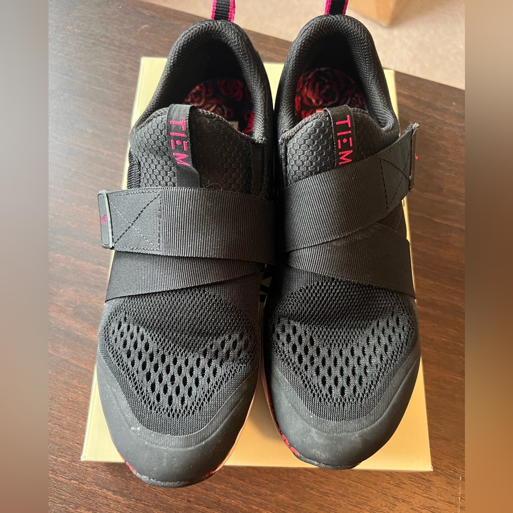 TIEM brand indoor cycling shoes. Women’s 10.5. Rose design with SPD clips